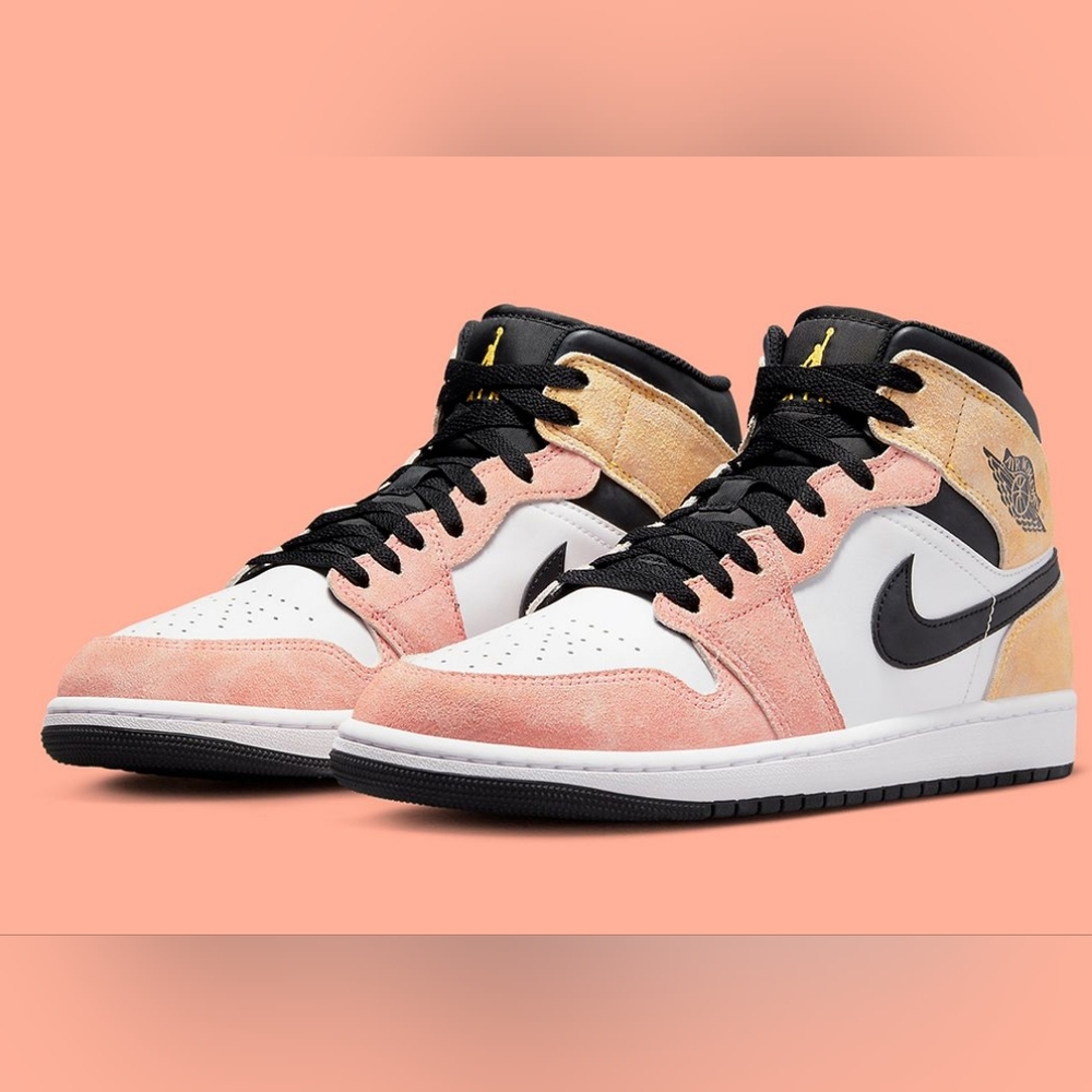 Air Jordan 1 Mid SE Flight Club